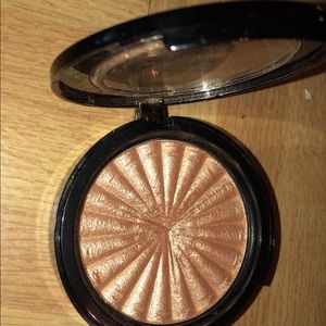 Ofra Cosmetics x Nikki Tutorial